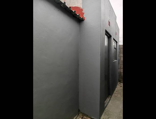 2 BEDROOM FREESTANDING FOR SALE IN MFULENI